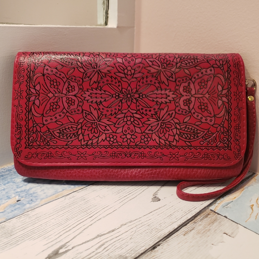 Vintage Crown Wristlet